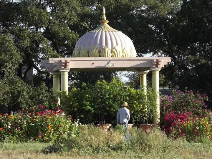 Trip to Radha Madhav Dham, the ashram of Kripaluji Maharaj